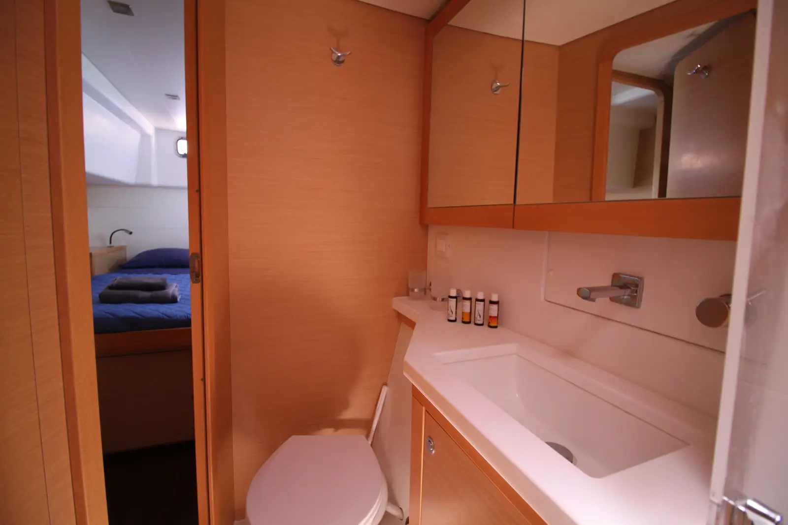 Baccarat - (A/C - Generator - Refit 2021), Foto 4