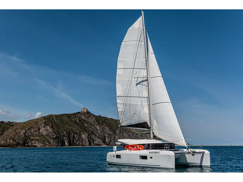 Almalù - A/C, Generator, Water maker, Lagoon 42