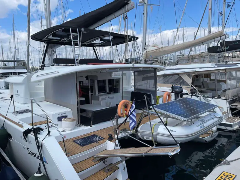 Solstice , Lagoon 450
