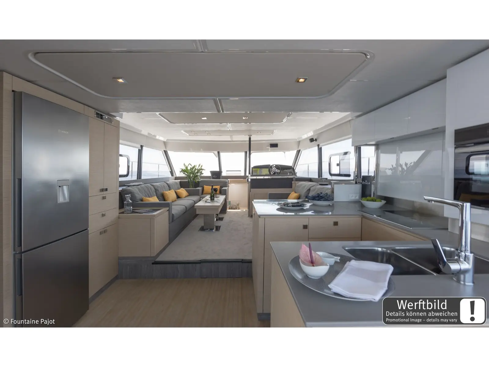 Mamma Mia, Interior image