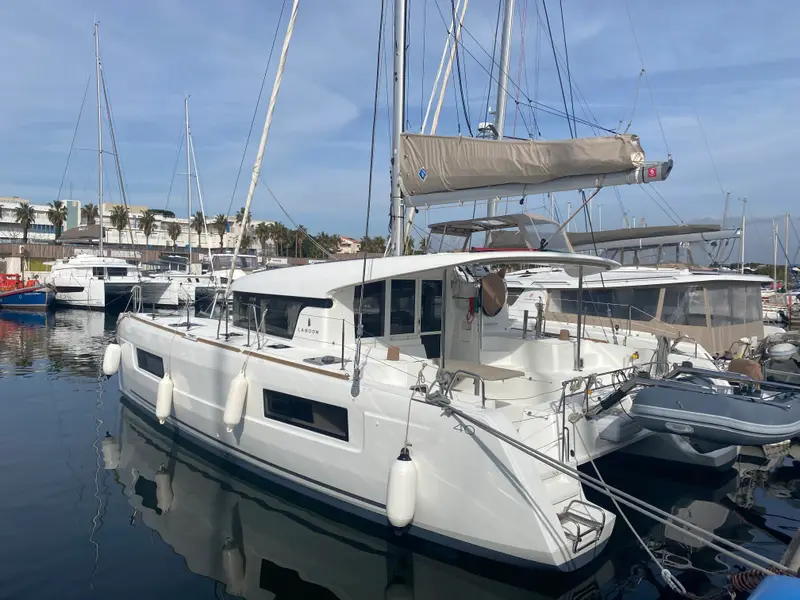 Fil'eole, Lagoon 40