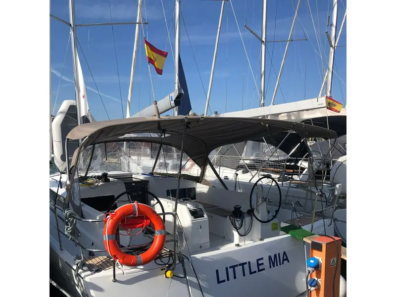 Little Mia, Sun Odyssey 490