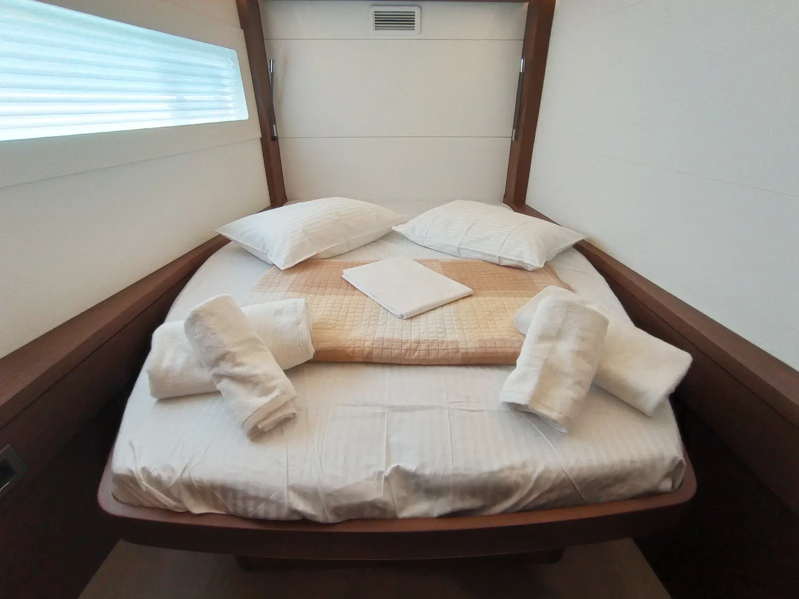 KALISI MOU (air condition, generator, water maker) _Skippered Only_, Foto 19