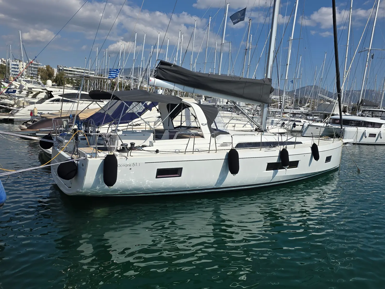Amelia, Foto 14
