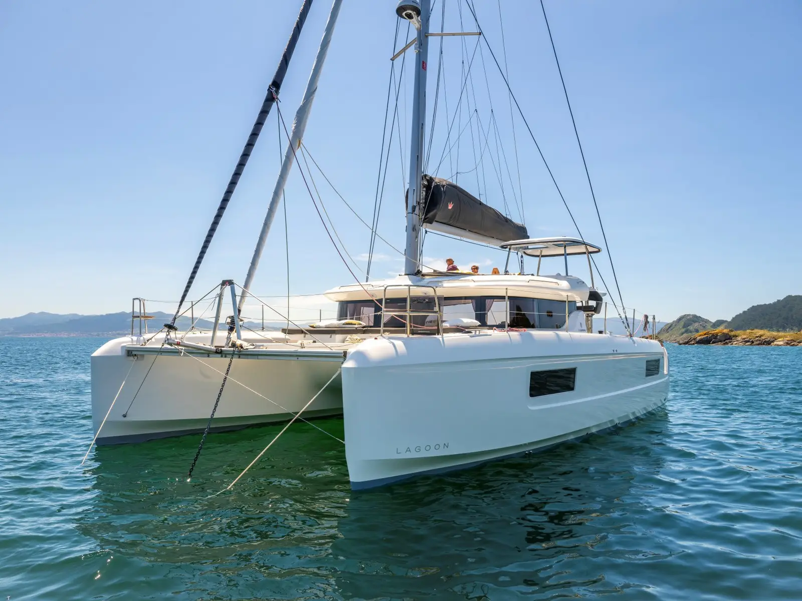 Bonnie, Lagoon 43