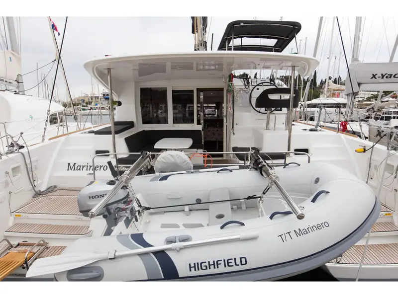 Marinero, Lagoon 40