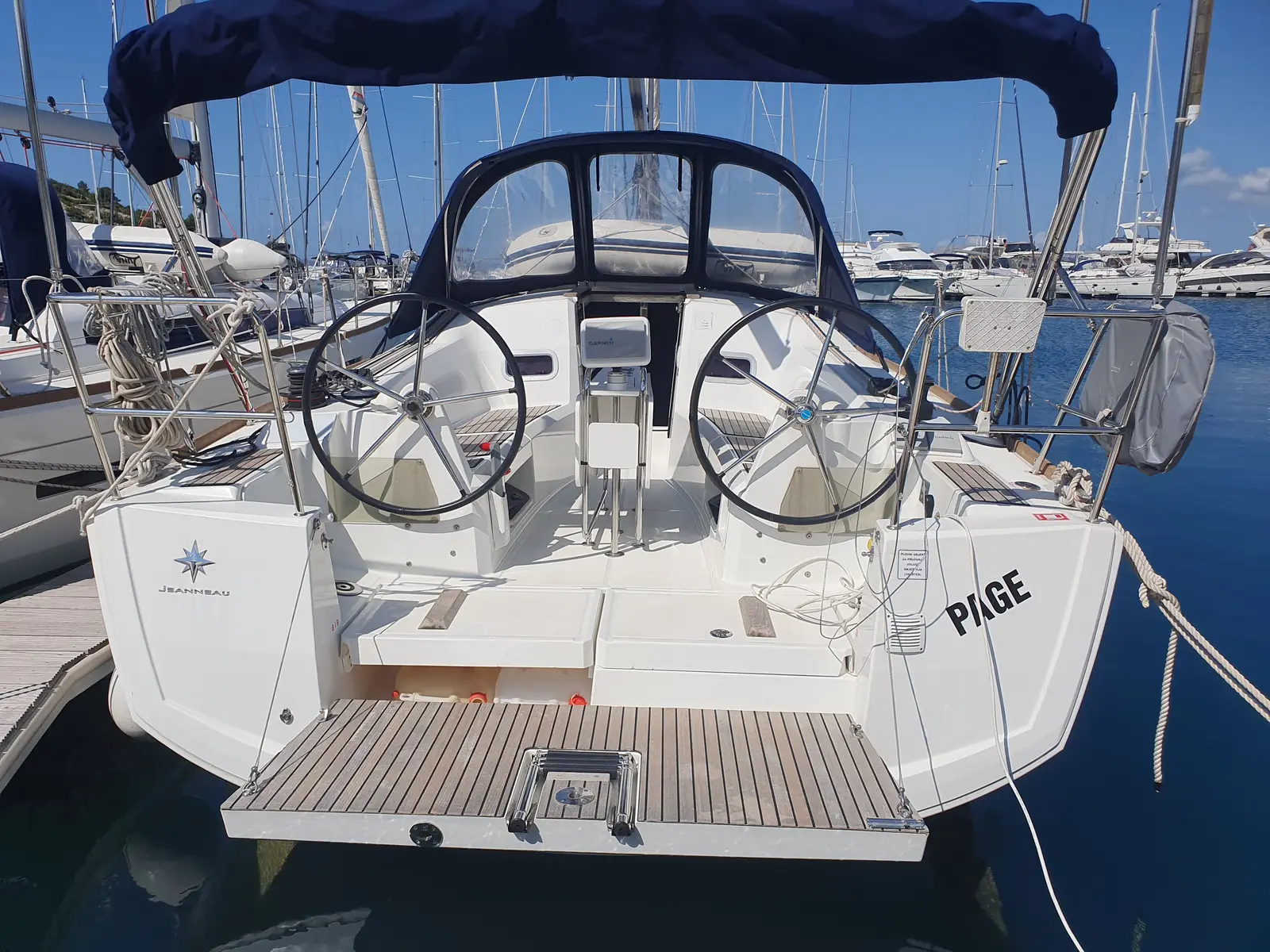 Page, Sun Odyssey 349