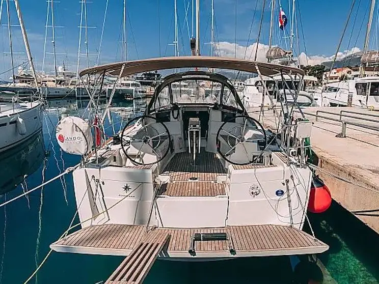 VACSKAMATI, Sun Odyssey 389