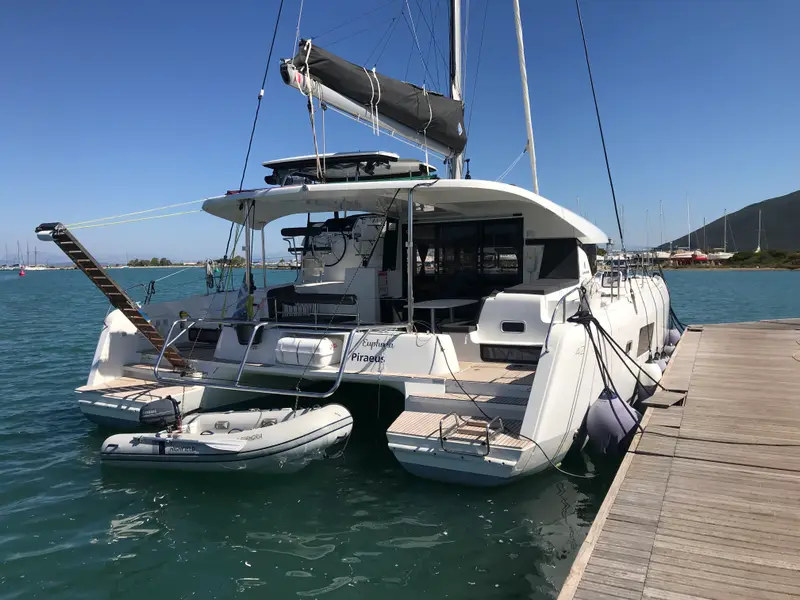 Euphoria, Lagoon 42