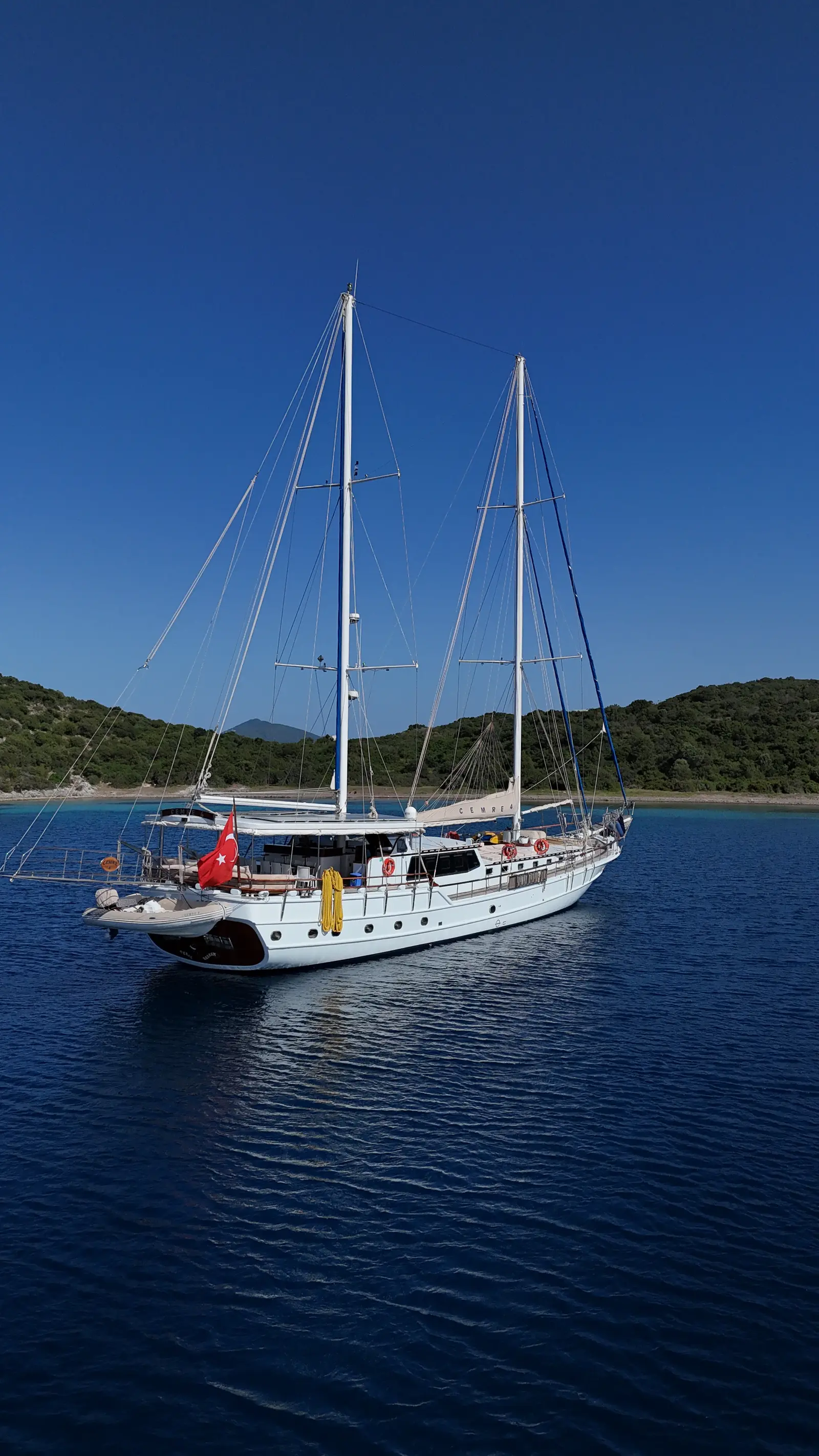 Cemre 4, Foto 13