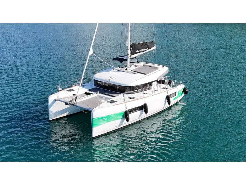 Mizu, Lagoon 40