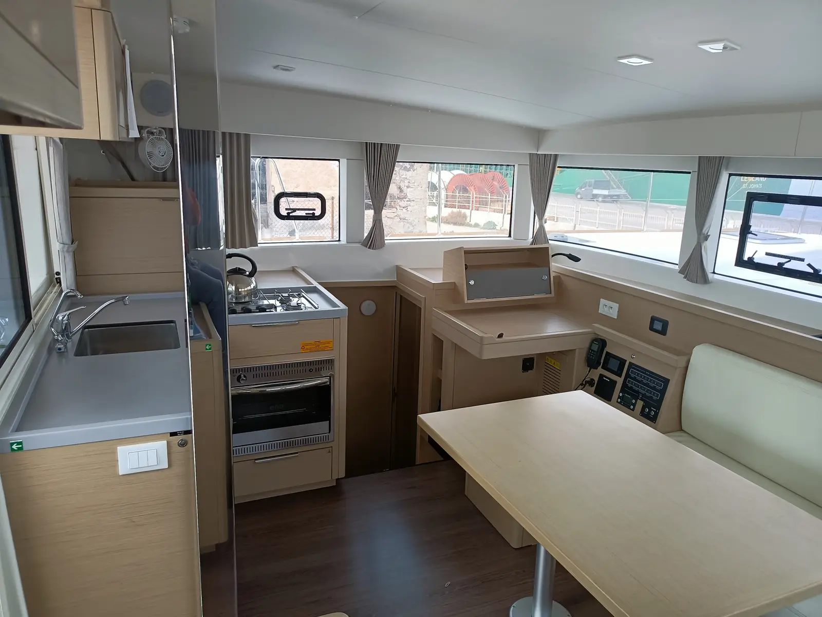 Nami Maru, Interior image