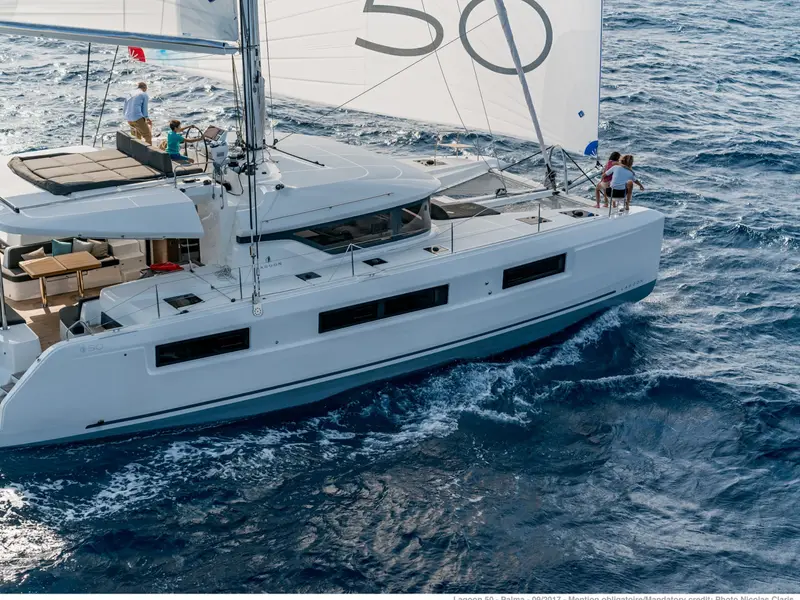 Ioli, Lagoon 50