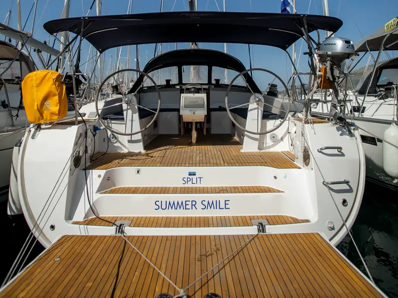 Summer Smile, Main image