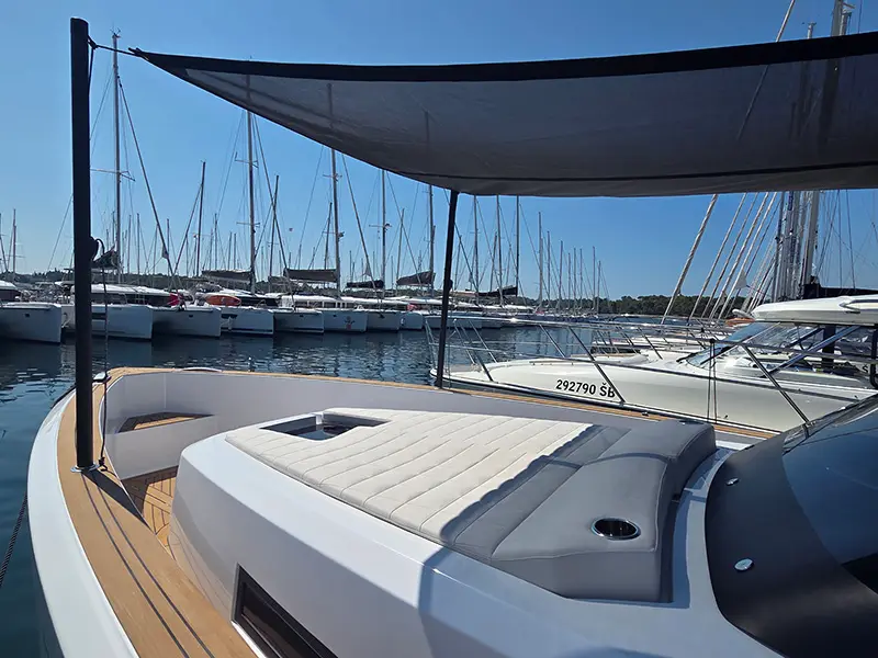 Gala, Pardo 38