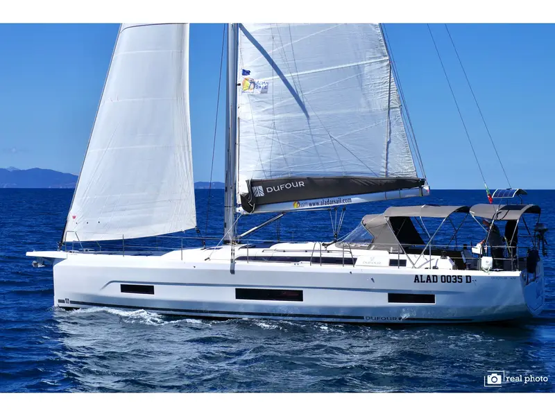 Lucia - Water maker, Solar Panel, Dufour 470