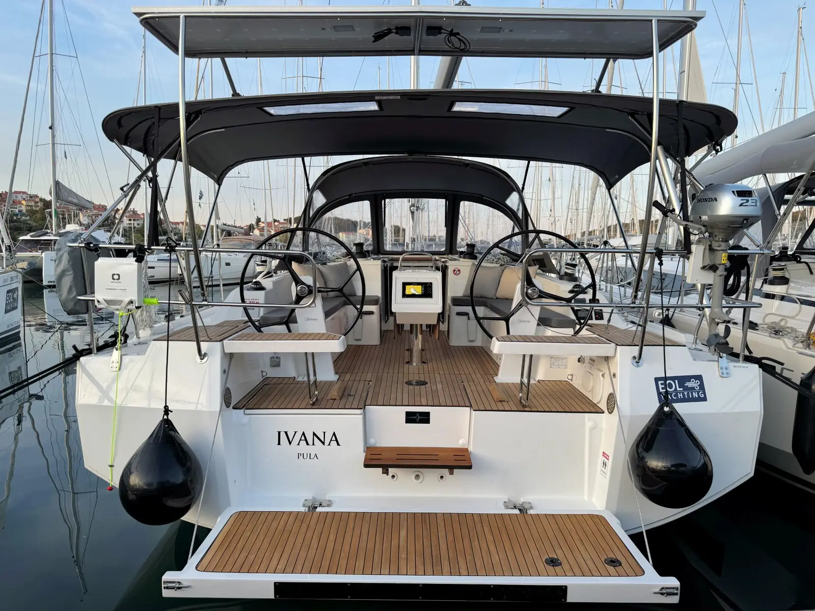 Ivana, Foto 30