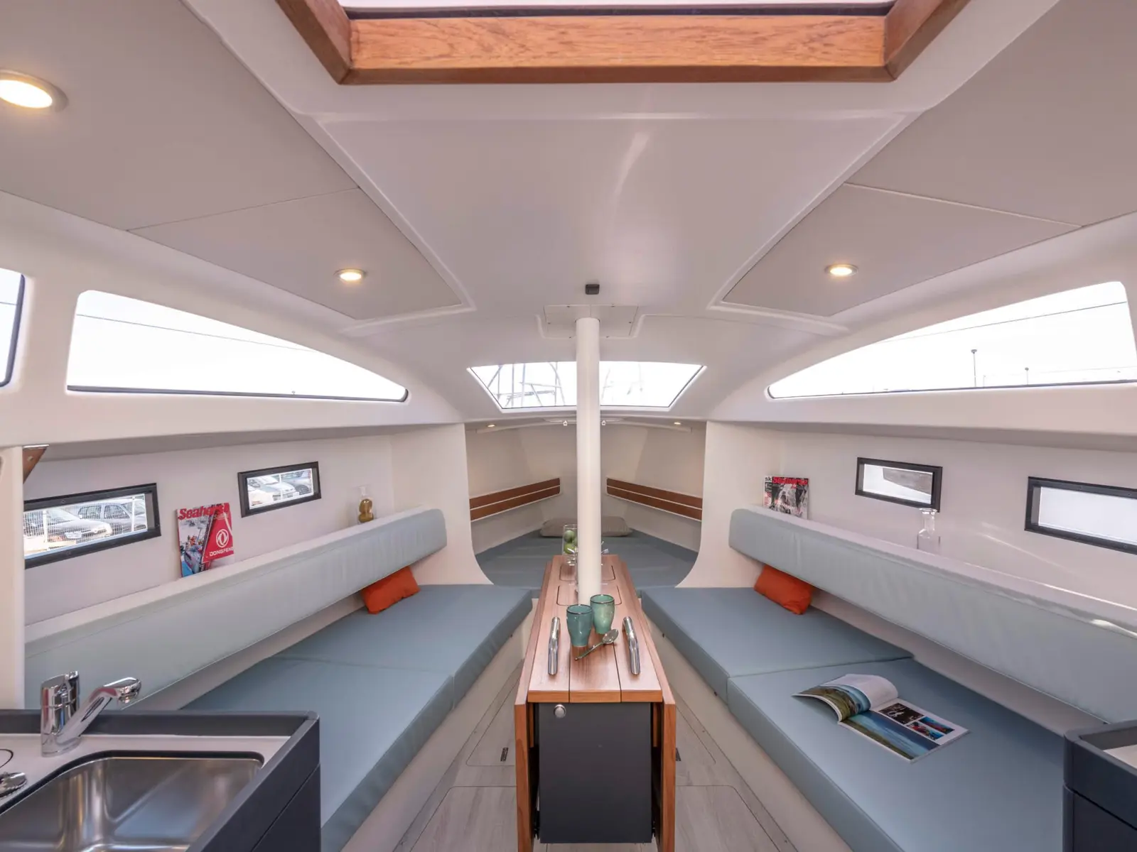 Shore Line, Interior image