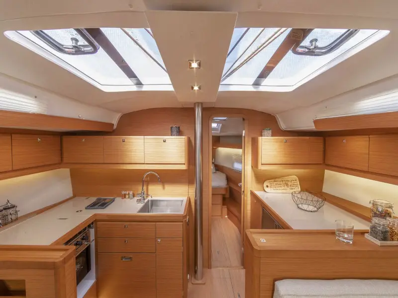 AF-D430, Interior image