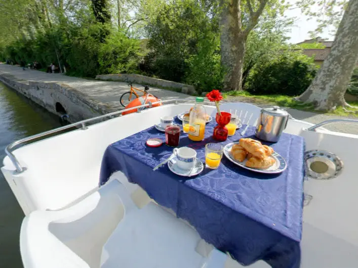 Countess - Budget 18, Foto 3