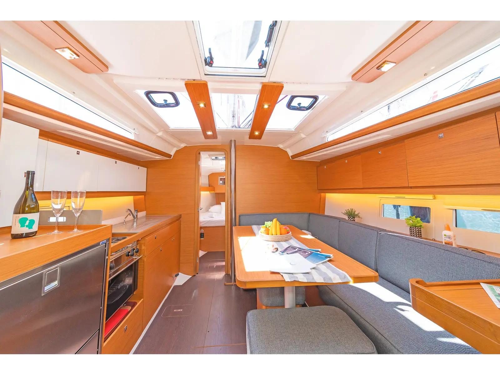 Easy Living, Interior image