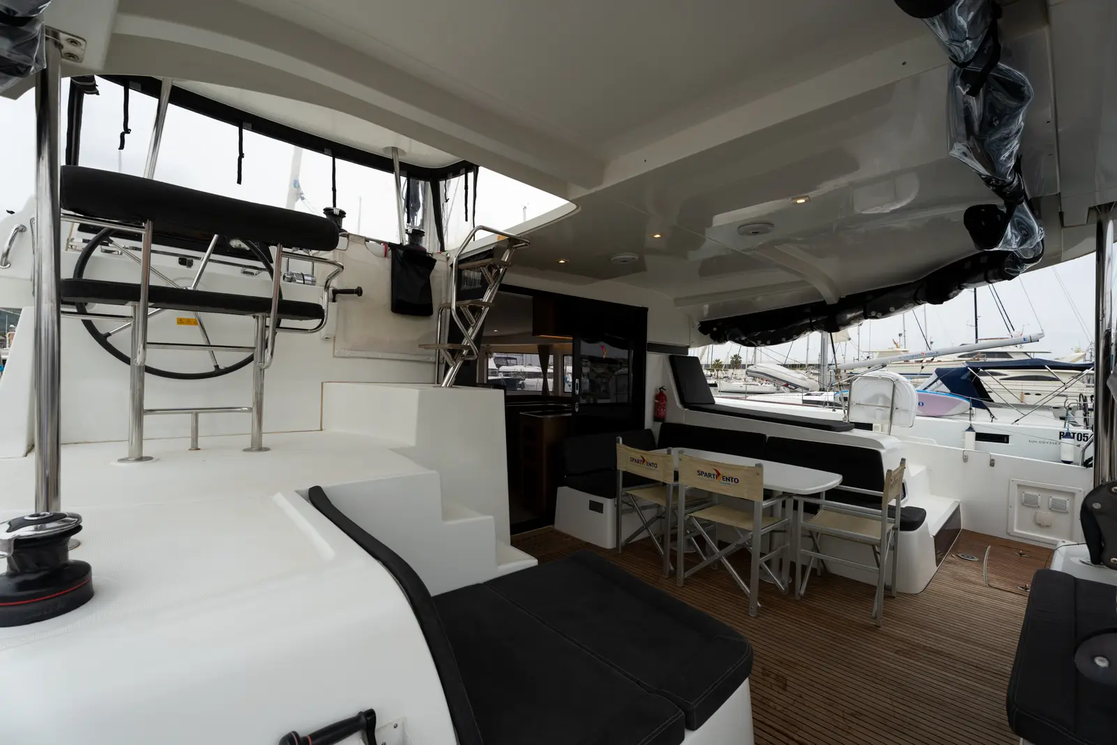 Cappero - Standard line, Cockpit
