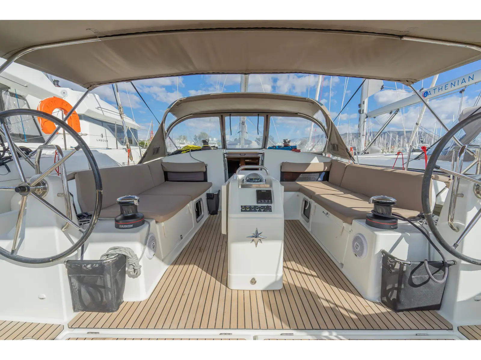 SEA SAFARI, Sun Odyssey 490
