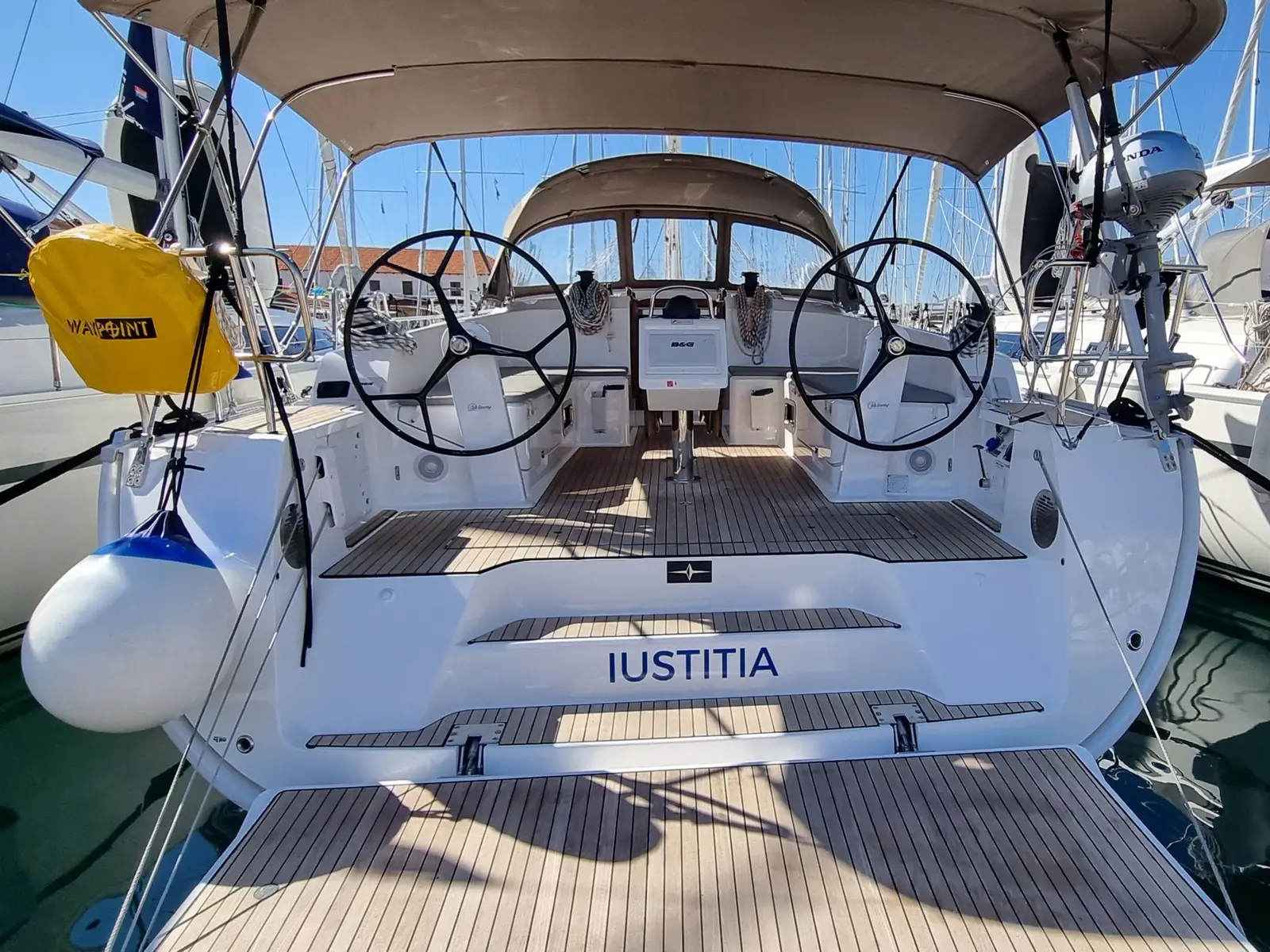 Iustitia, Main image
