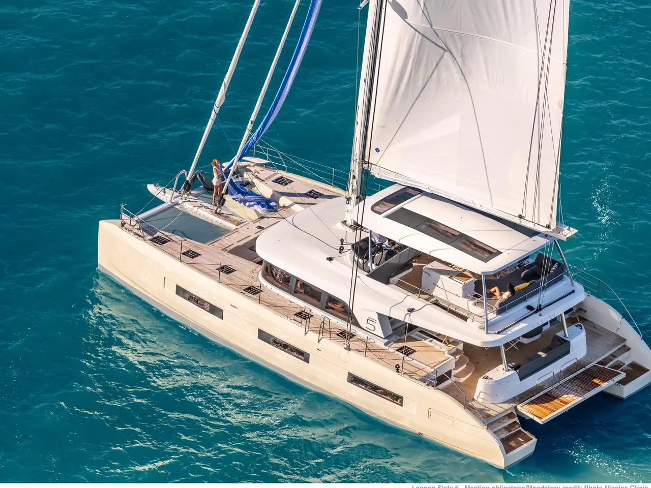 SAILUXE - Aura, Main image