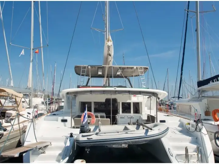 Hydra VIII, Lagoon 450 Fly