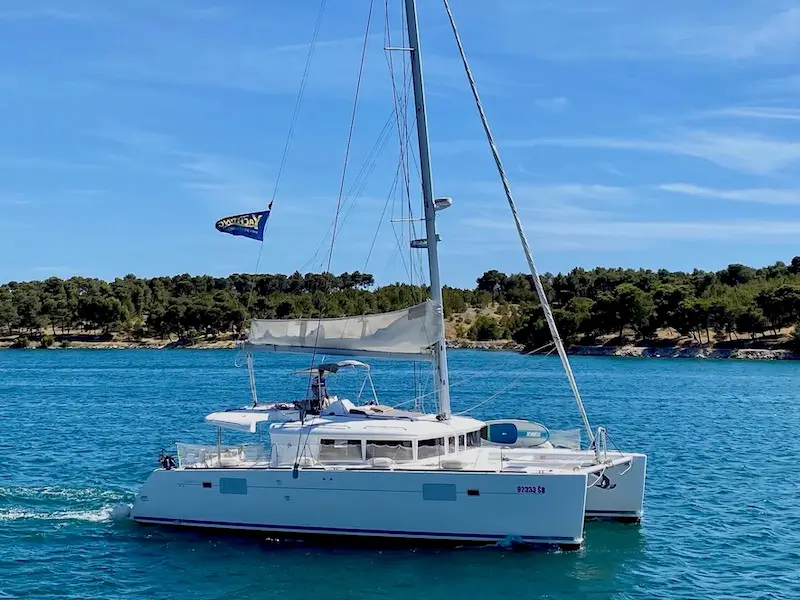 BAGIRA, Lagoon 450