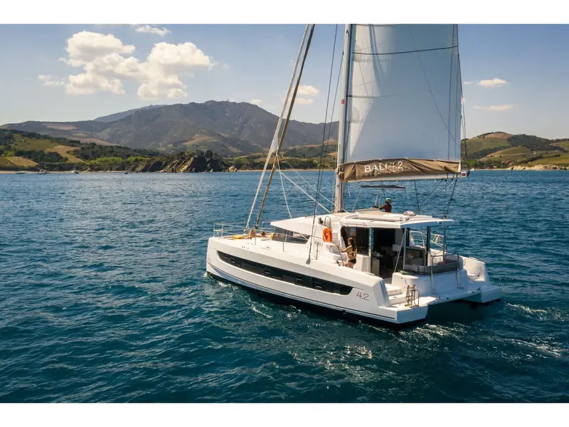 Bella II, Bali 4.2