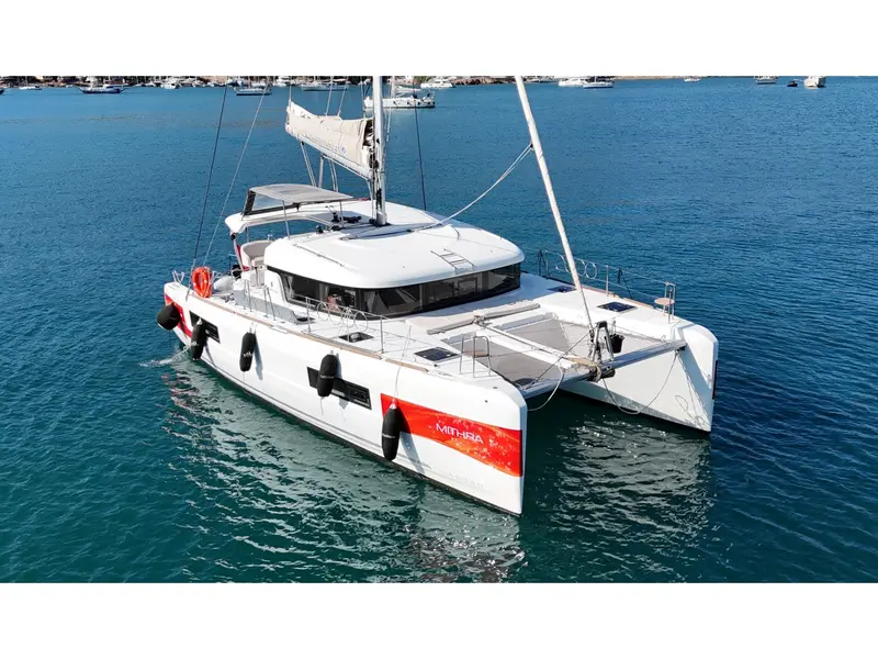 Mithra, Lagoon 40