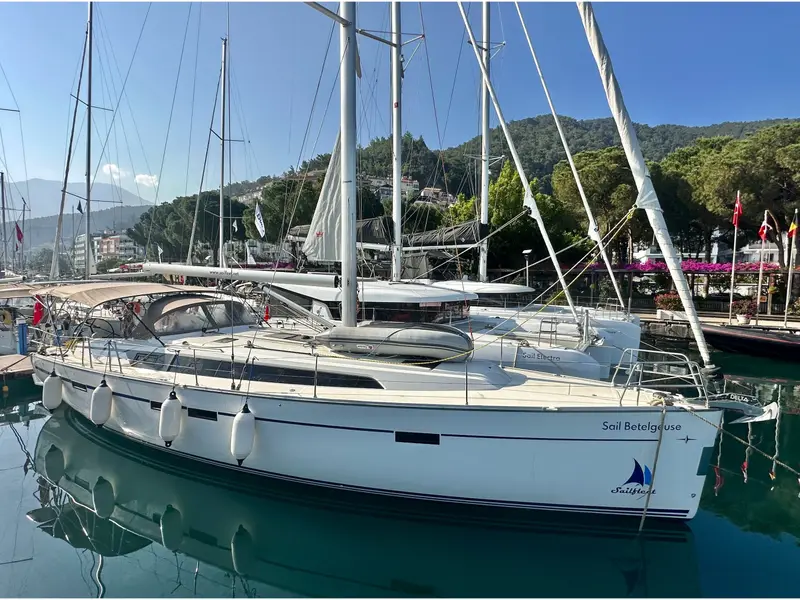 Sail Betelgeuse, Bavaria Cruiser 46