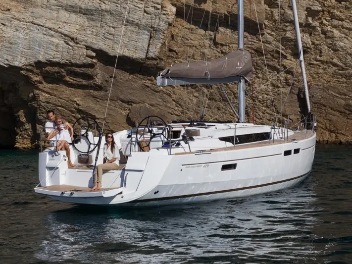 Elena, Sun Odyssey 479