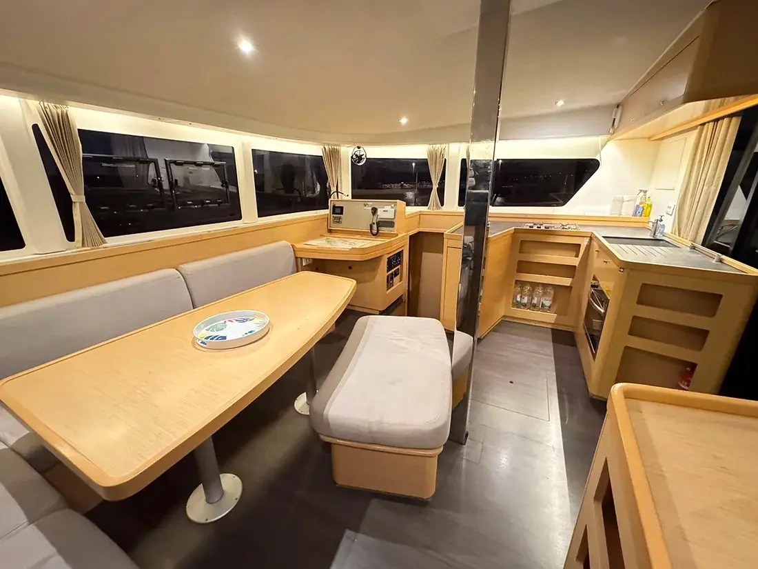 Sofibel, Interior image