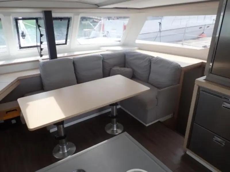 Kinara, Interior image