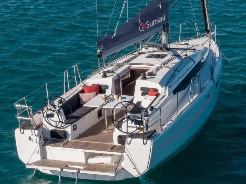 Sunsail 38.0 Classic, Main image