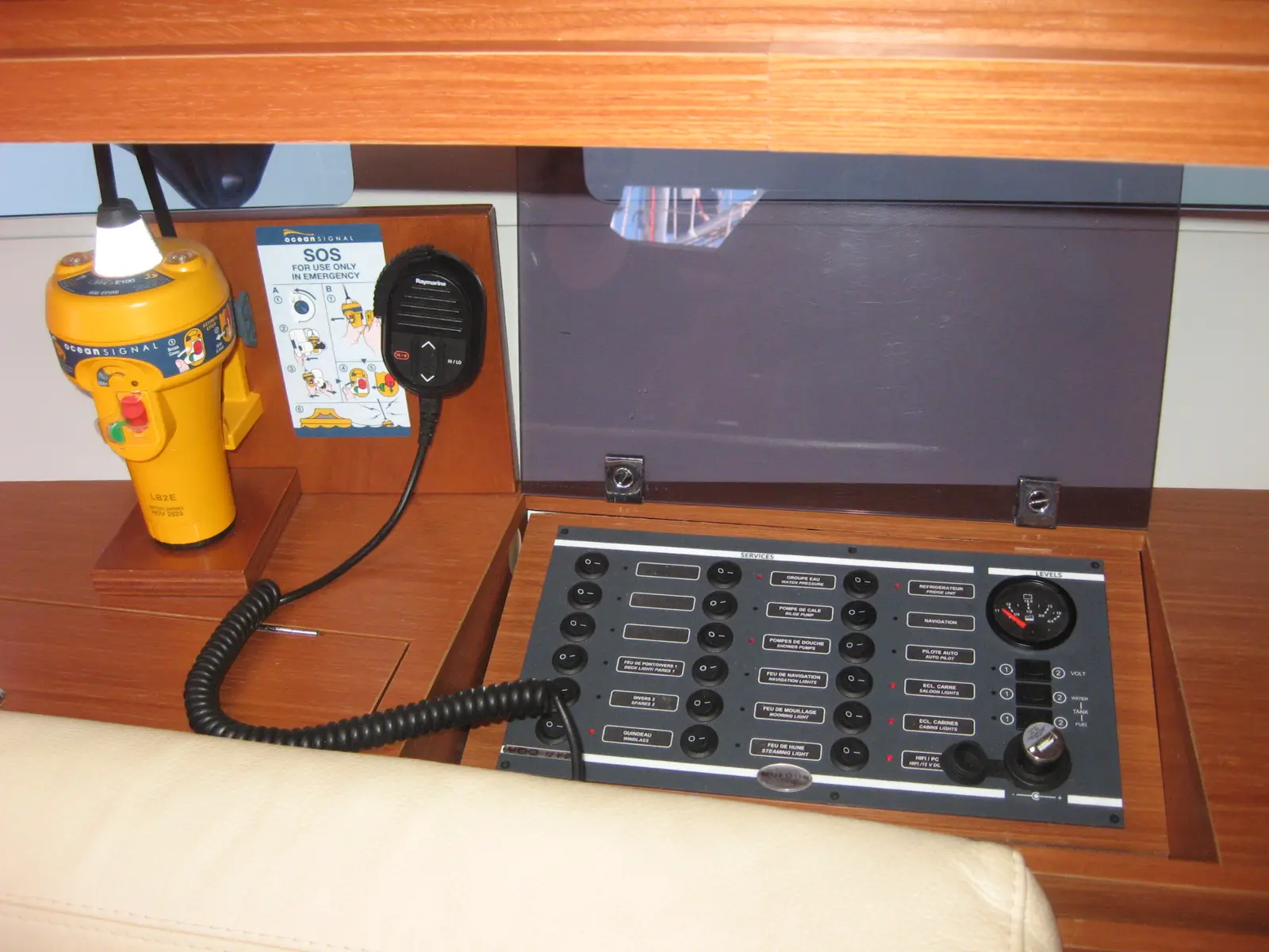 Delta, Foto 9