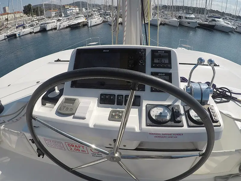 Zuzo 1ST, Lagoon 50
