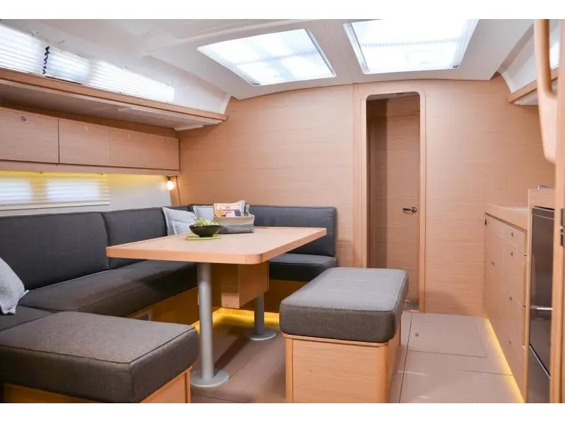 Daiquiri, Interior image