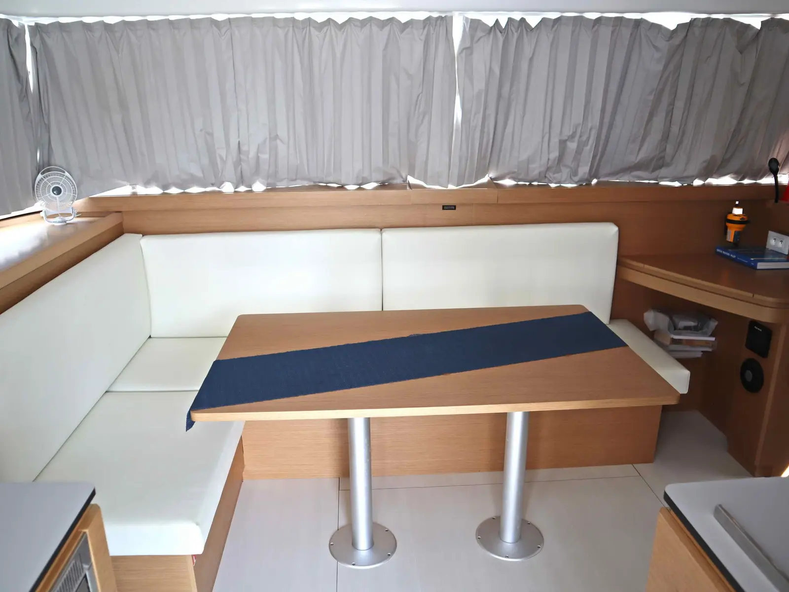 STARFISH, Interior image