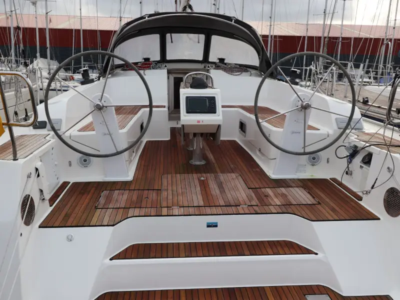 Ocean Breeze, Bavaria 46