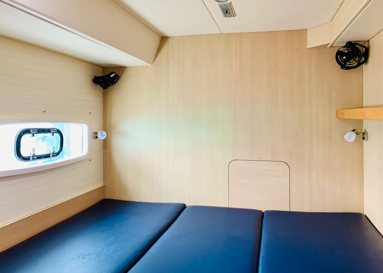 Iris, Double Cabin 2