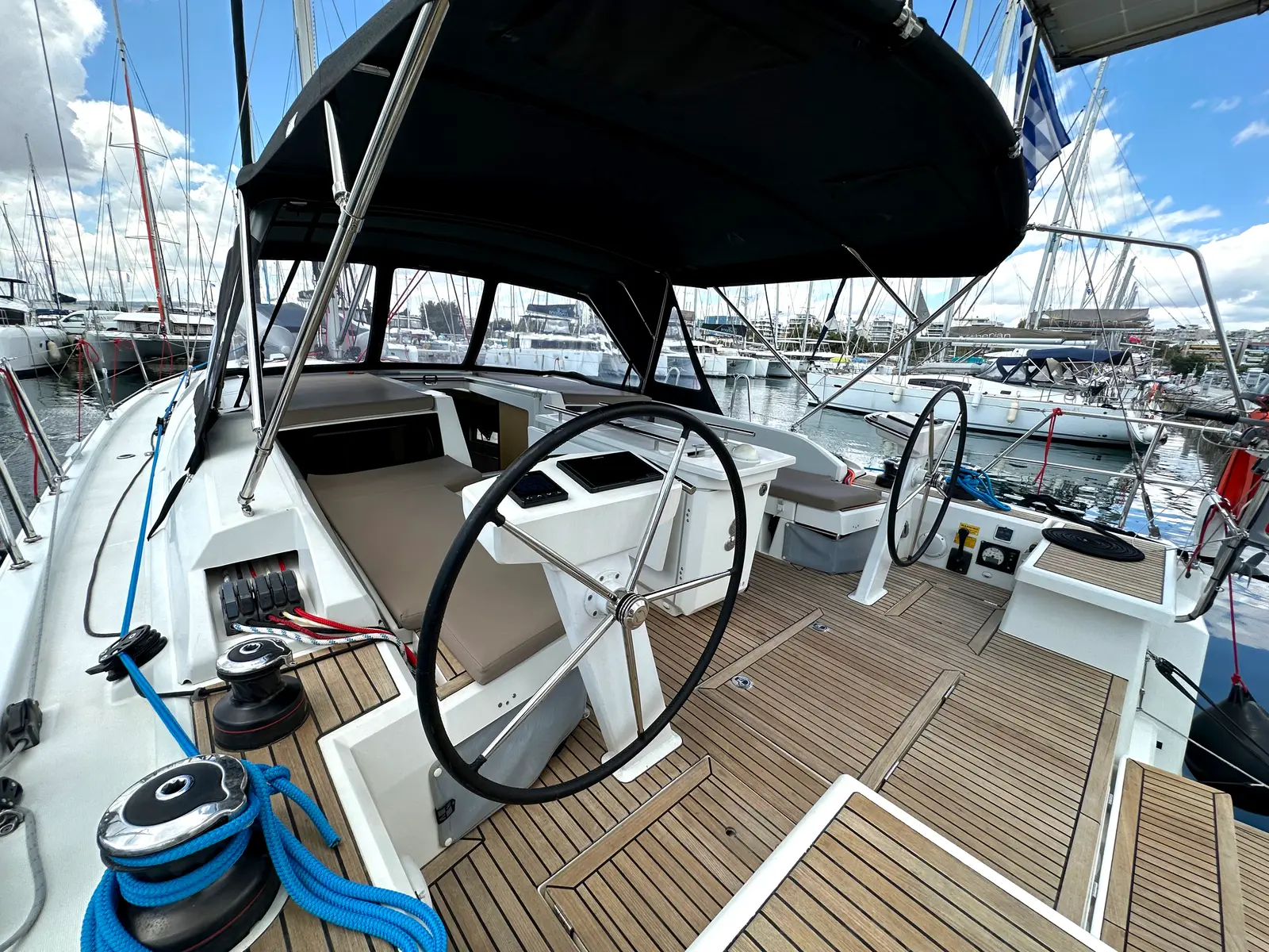 Sail Away (Refit 2025 - A/C - Electric Heads), Foto 3