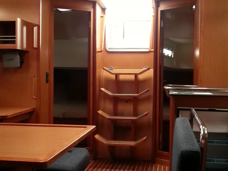 Meli, interior