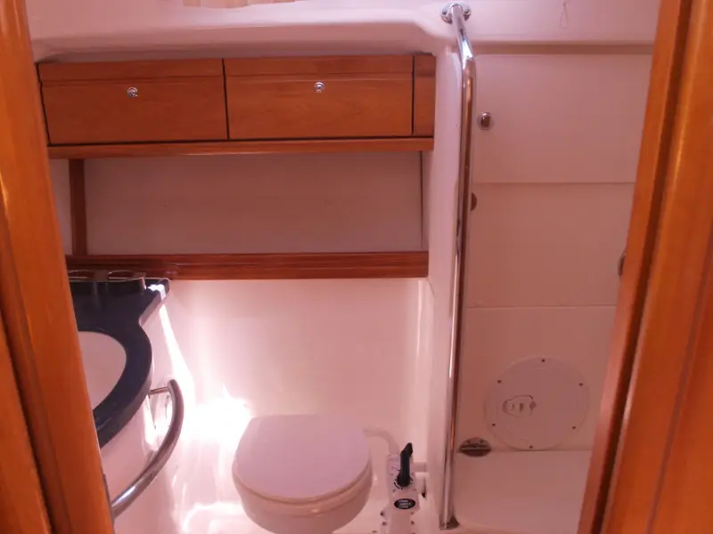 Sea King, bathroom