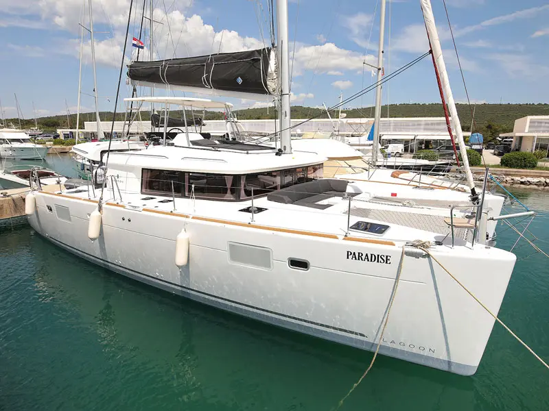 PARADISE, Lagoon 450