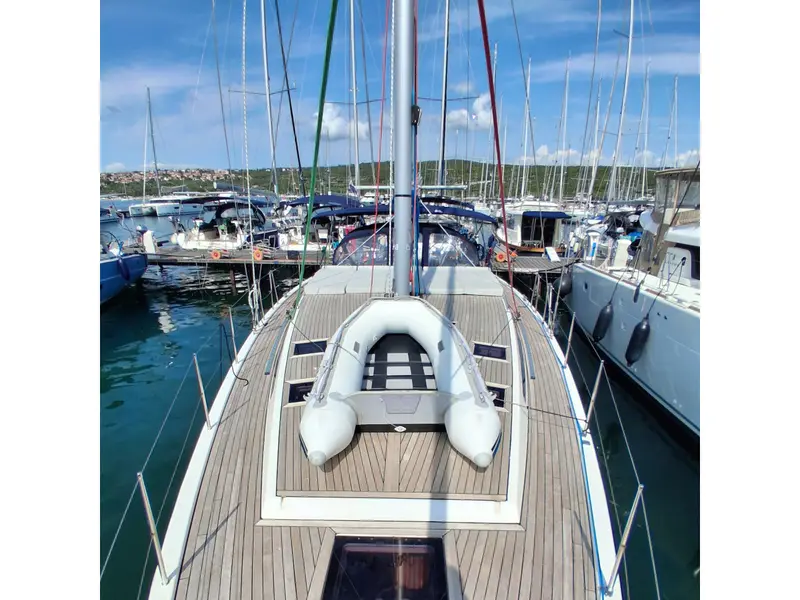 Mila D&D Kufner 50 I., Main image
