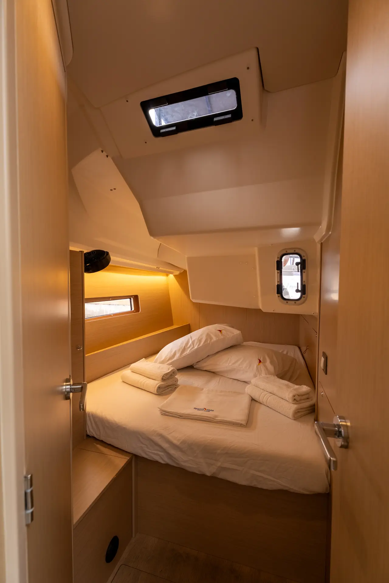 Lyra - Comfort line, Cabin